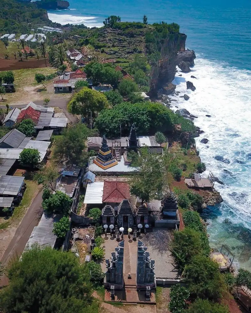 Cara Menuju Pantai Ngobaran, Yuk Liburan ke Jogja Rasa Bali