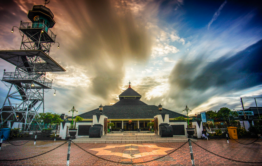 6 Destinasi Wisata Religi di Pulau Jawa, Cocok untuk Mengisi Libur Isra Miraj
