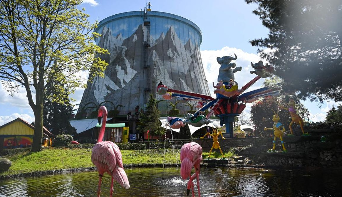 Uniknya Taman Hiburan yang Dibangun di Atas Lahan Bekas Reaktor Nuklir
